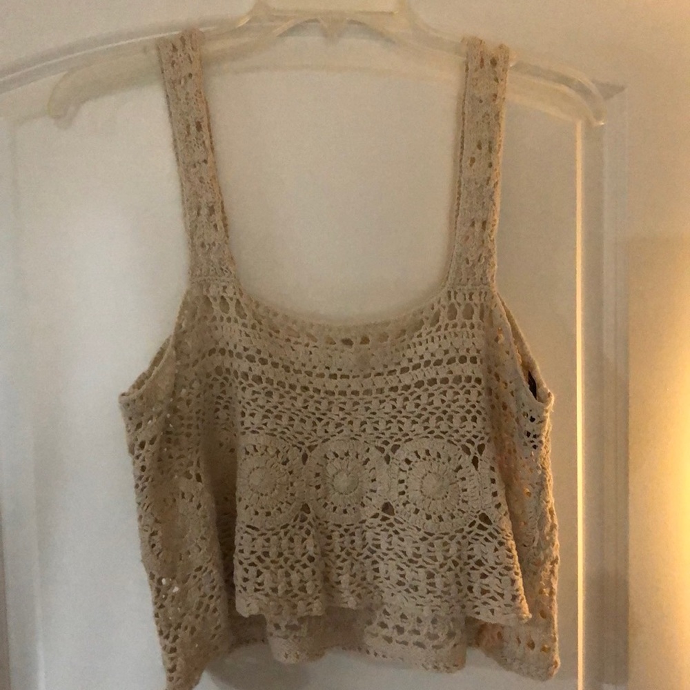 Very cute crop top  ;)